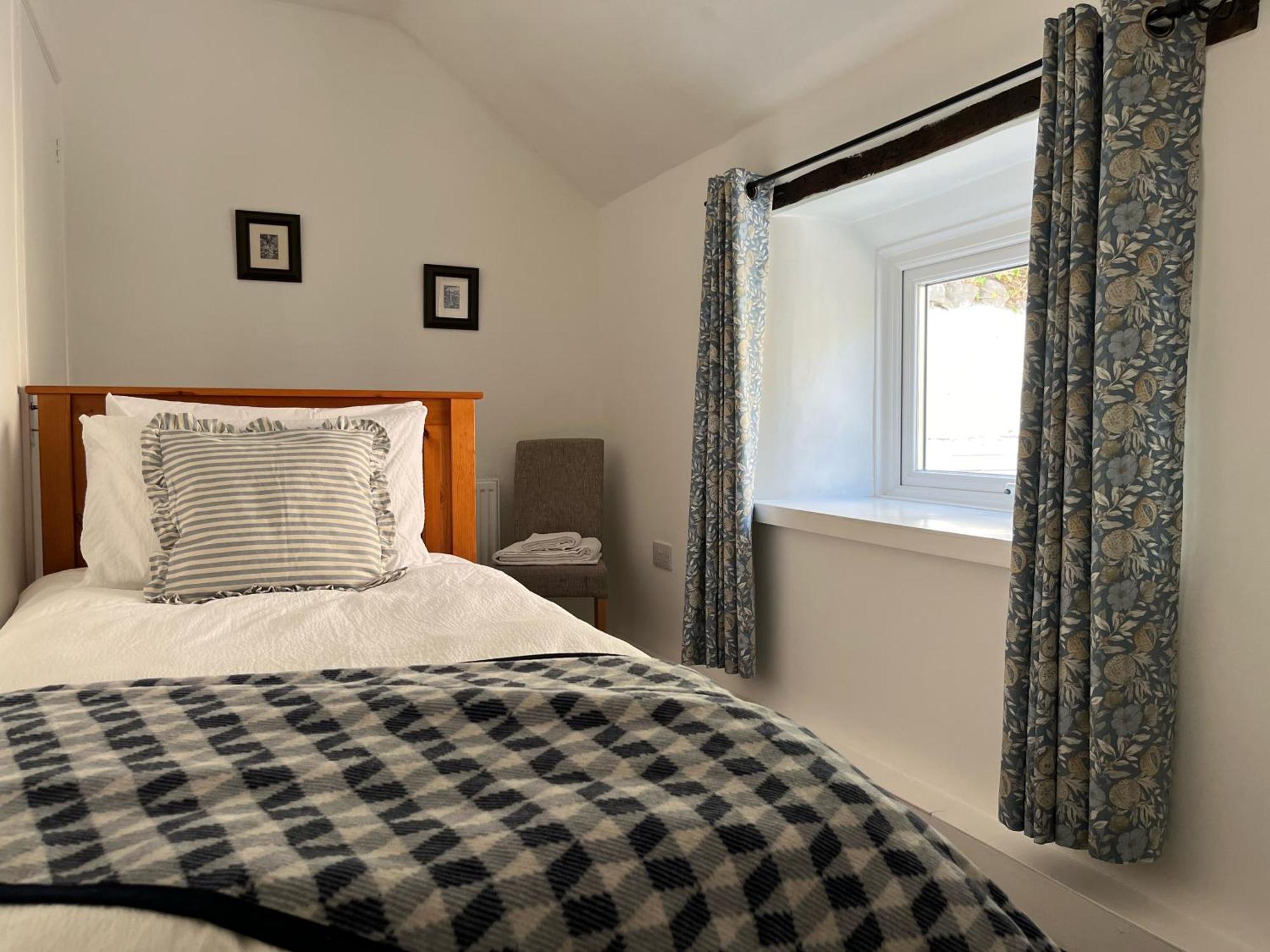 Poppy Cottage Матлок Экстерьер фото